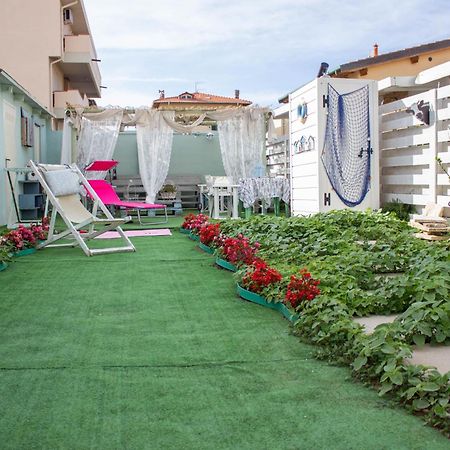 Ferienwohnung La Coccinella Marina Di Pisa Exterior foto