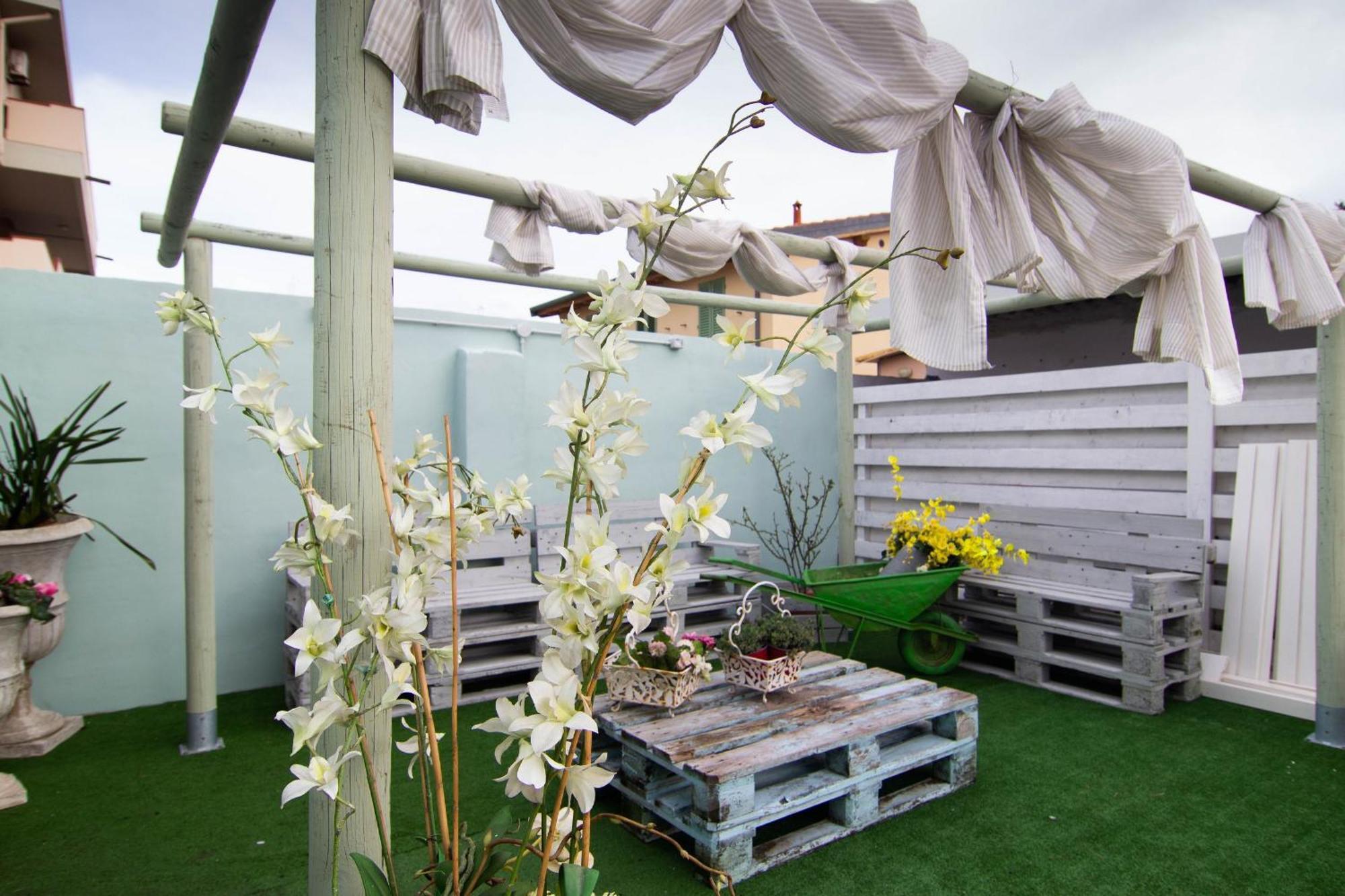 Ferienwohnung La Coccinella Marina Di Pisa Exterior foto
