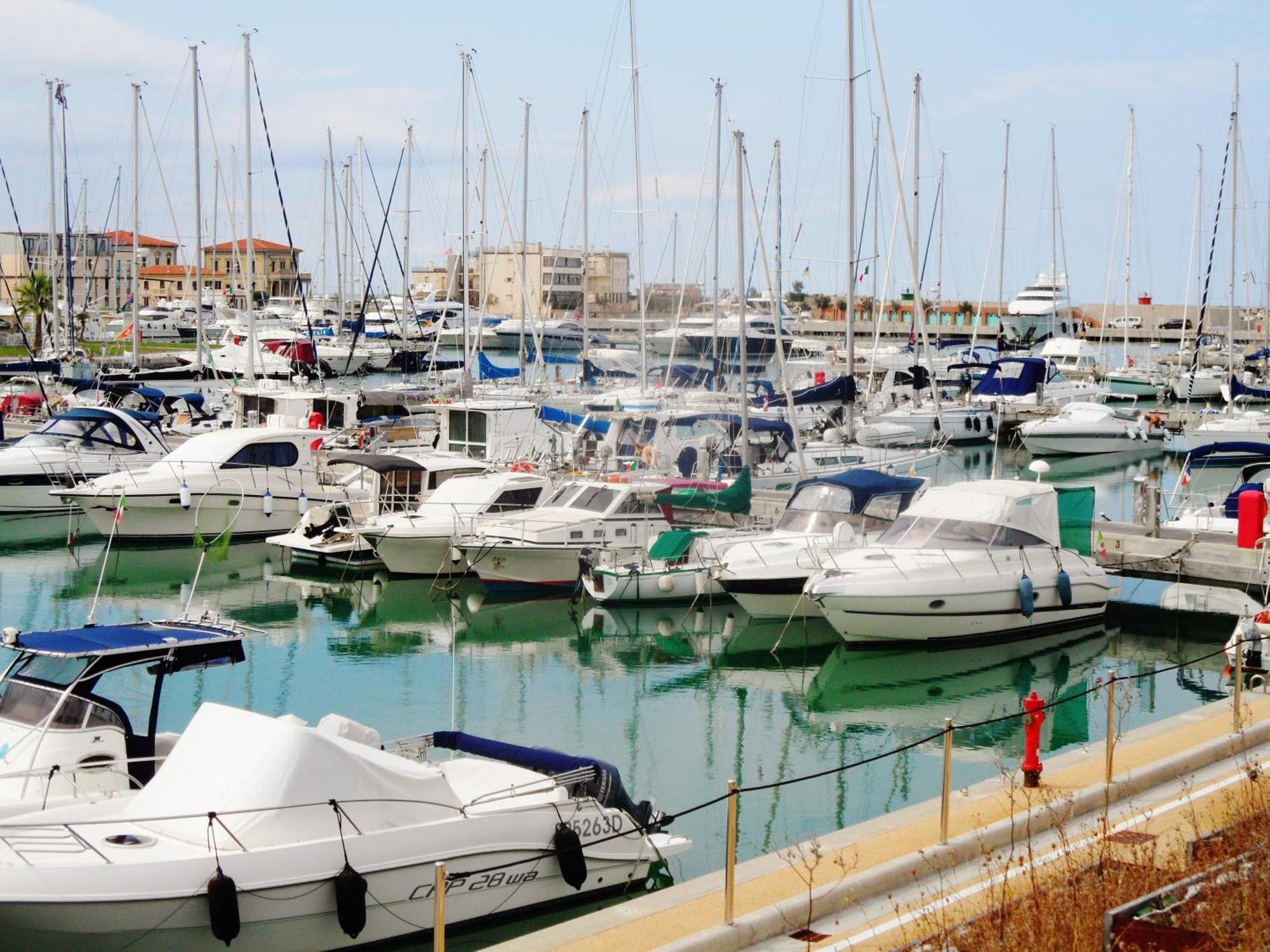 Ferienwohnung La Coccinella Marina Di Pisa Exterior foto